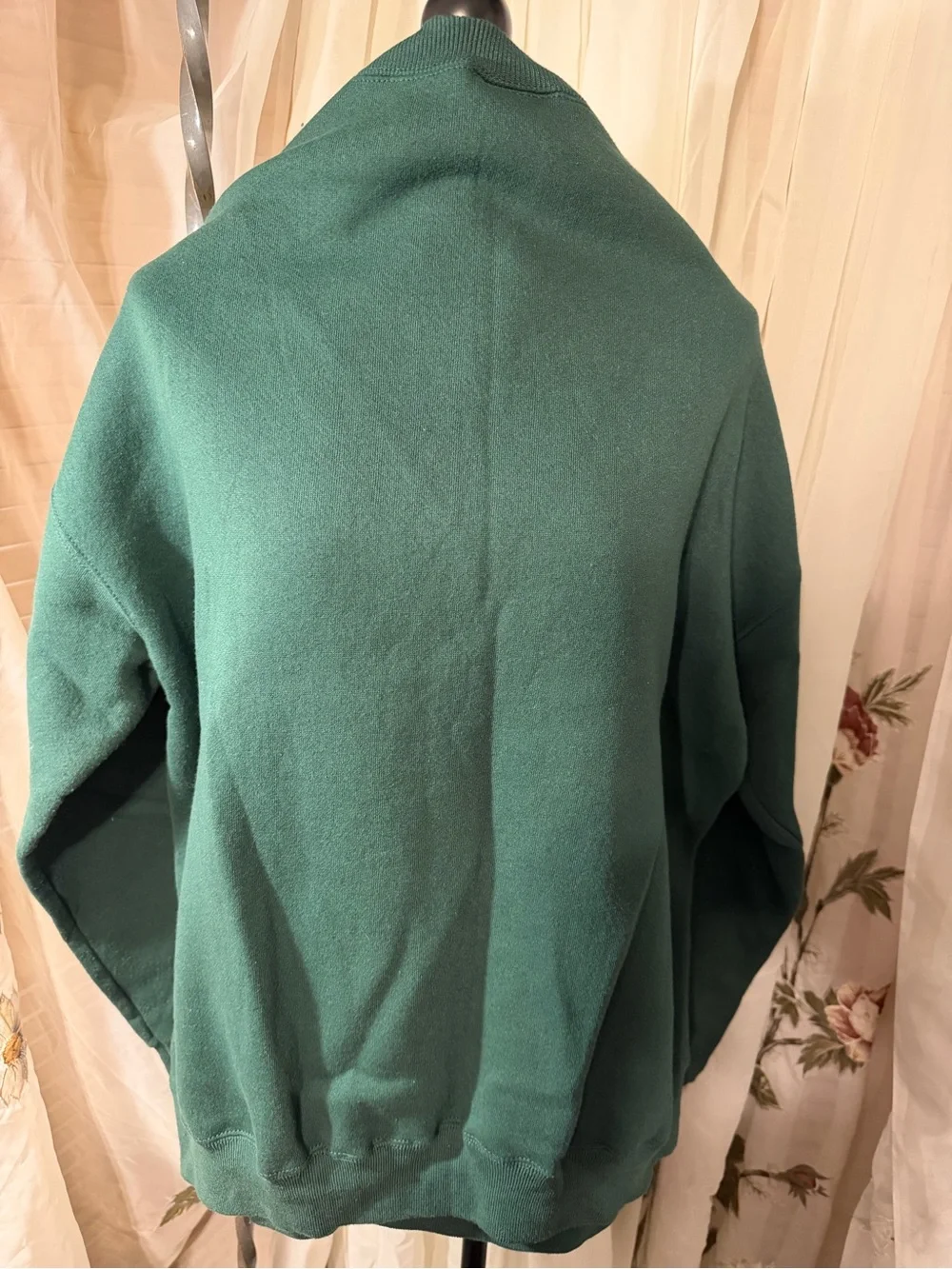 Lee Green Bay Packers Green Crewneck Sweatshirt with Yellow & White Graphics